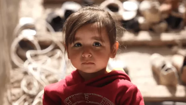 Image of little girl in Palestine