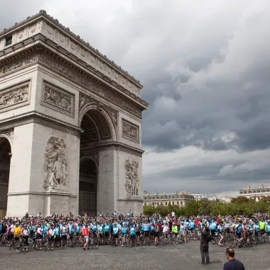 Paris to London cycle